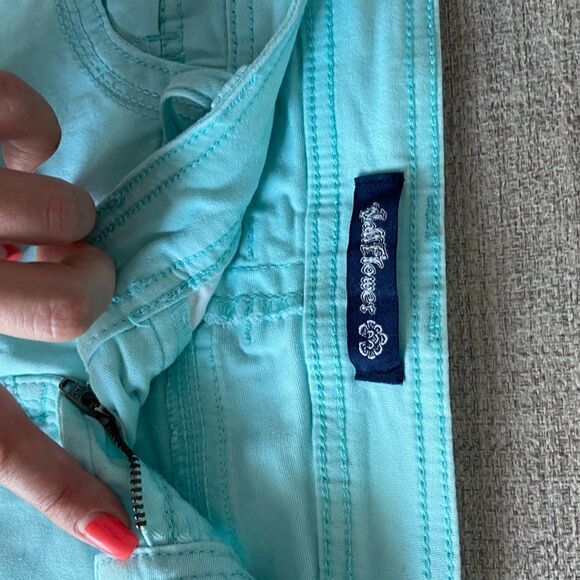 MINI SHORTS   - Picture 2 of 3